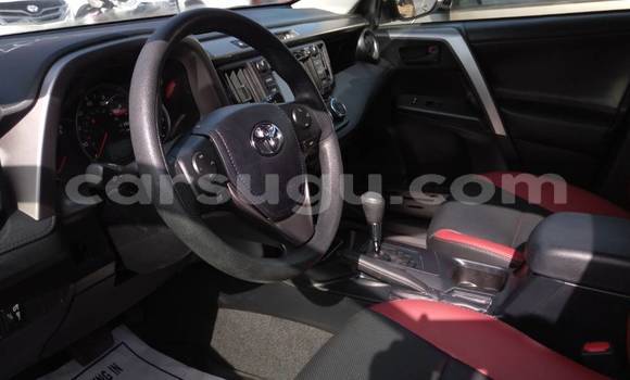 Acheter Occasion Voiture Toyota RAV4 Rouge à Ouagadougou, Burkina-Faso Acheter Occasion Voiture Toyota RAV4 Rouge à Ouagadougou, Burkina-Faso