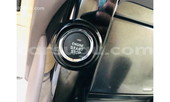 Sayi Imported Toyota Prado White Mota in Import - Dubai a Burkina Faso Sayi Imported Toyota Prado White Mota in Import - Dubai a Burkina Faso