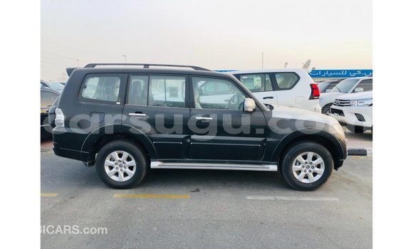 Sayi Imported Mitsubishi Pajero Black Mota in Import - Dubai a Burkina Faso Sayi Imported Mitsubishi Pajero Black Mota in Import - Dubai a Burkina Faso