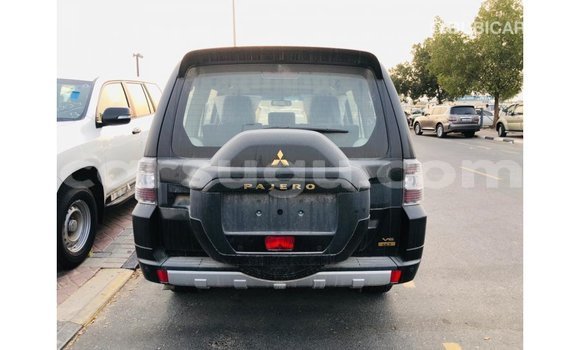 Sayi Imported Mitsubishi Pajero Black Mota in Import - Dubai a Burkina Faso Sayi Imported Mitsubishi Pajero Black Mota in Import - Dubai a Burkina Faso