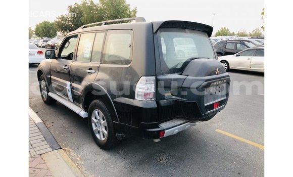Sayi Imported Mitsubishi Pajero Black Mota in Import - Dubai a Burkina Faso Sayi Imported Mitsubishi Pajero Black Mota in Import - Dubai a Burkina Faso