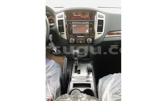 Sayi Imported Mitsubishi Pajero Black Mota in Import - Dubai a Burkina Faso Sayi Imported Mitsubishi Pajero Black Mota in Import - Dubai a Burkina Faso