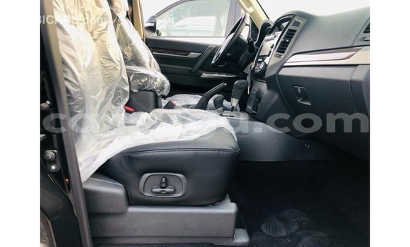 Sayi Imported Mitsubishi Pajero Black Mota in Import - Dubai a Burkina Faso Sayi Imported Mitsubishi Pajero Black Mota in Import - Dubai a Burkina Faso