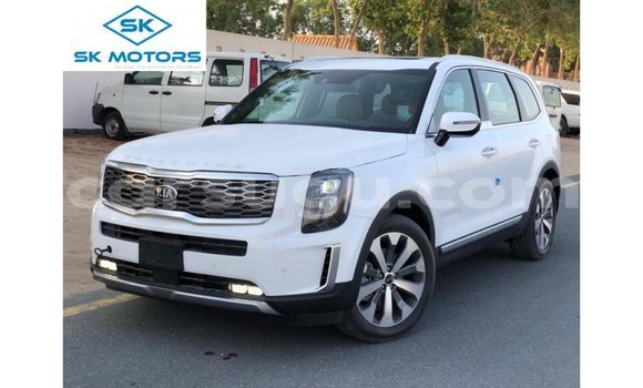 Acheter Import Voiture Kia Carens Blanc à Import - Dubai, Burkina-Faso