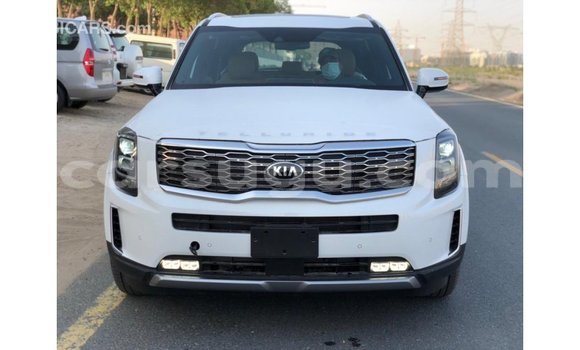 Sayi Imported Kia Carens White Mota in Import - Dubai a Burkina Faso Sayi Imported Kia Carens White Mota in Import - Dubai a Burkina Faso