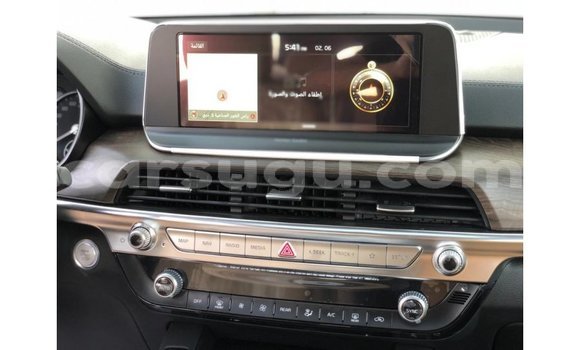 Sayi Imported Kia Carens White Mota in Import - Dubai a Burkina Faso Sayi Imported Kia Carens White Mota in Import - Dubai a Burkina Faso