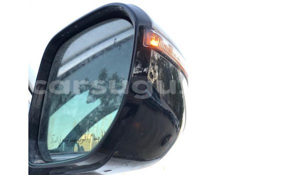 Sayi Imported Kia Carens White Mota in Import - Dubai a Burkina Faso Sayi Imported Kia Carens White Mota in Import - Dubai a Burkina Faso