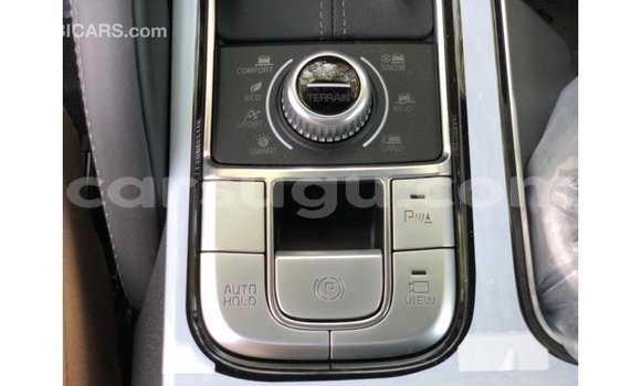 Sayi Imported Kia Carens White Mota in Import - Dubai a Burkina Faso Sayi Imported Kia Carens White Mota in Import - Dubai a Burkina Faso