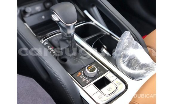 Sayi Imported Kia Carens White Mota in Import - Dubai a Burkina Faso Sayi Imported Kia Carens White Mota in Import - Dubai a Burkina Faso