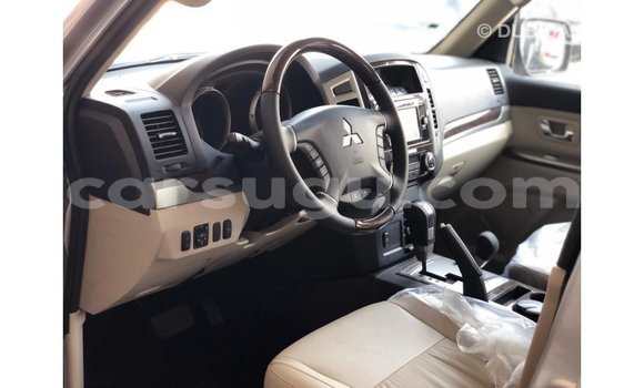 Sayi Imported Mitsubishi Pajero Sauran Mota in Import - Dubai a Burkina Faso Sayi Imported Mitsubishi Pajero Sauran Mota in Import - Dubai a Burkina Faso