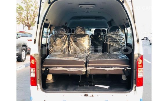 Acheter Import Voiture Foton Tunland Blanc à Import - Dubai, Burkina-Faso Acheter Import Voiture Foton Tunland Blanc à Import - Dubai, Burkina-Faso