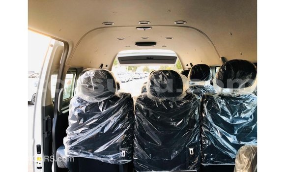 Acheter Import Voiture Foton Tunland Blanc à Import - Dubai, Burkina-Faso Acheter Import Voiture Foton Tunland Blanc à Import - Dubai, Burkina-Faso