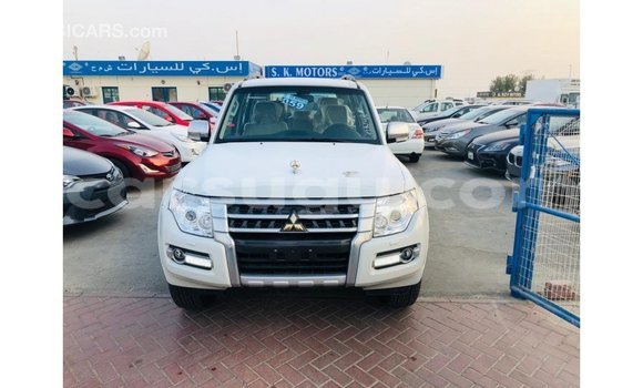 Sayi Imported Mitsubishi Pajero White Mota in Import - Dubai a Burkina Faso Sayi Imported Mitsubishi Pajero White Mota in Import - Dubai a Burkina Faso