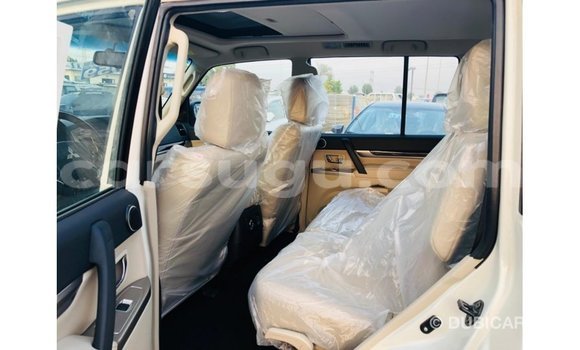 Sayi Imported Mitsubishi Pajero White Mota in Import - Dubai a Burkina Faso Sayi Imported Mitsubishi Pajero White Mota in Import - Dubai a Burkina Faso