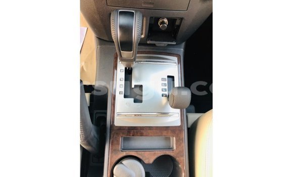 Sayi Imported Mitsubishi Pajero White Mota in Import - Dubai a Burkina Faso Sayi Imported Mitsubishi Pajero White Mota in Import - Dubai a Burkina Faso