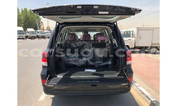 Sayi Imported Toyota Land Cruiser Black Mota in Import - Dubai a Burkina Faso Sayi Imported Toyota Land Cruiser Black Mota in Import - Dubai a Burkina Faso