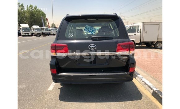 Sayi Imported Toyota Land Cruiser Black Mota in Import - Dubai a Burkina Faso Sayi Imported Toyota Land Cruiser Black Mota in Import - Dubai a Burkina Faso
