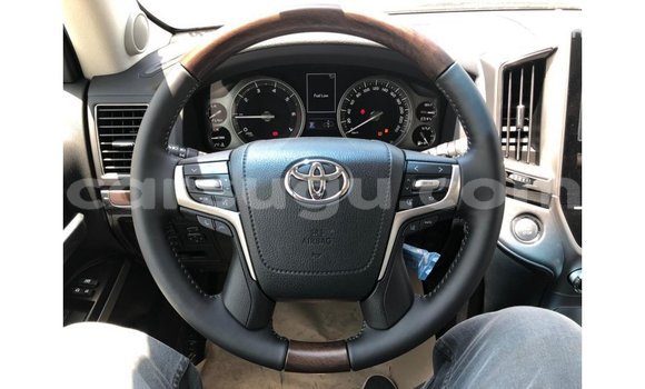 Sayi Imported Toyota Land Cruiser Black Mota in Import - Dubai a Burkina Faso Sayi Imported Toyota Land Cruiser Black Mota in Import - Dubai a Burkina Faso