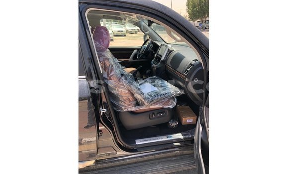 Sayi Imported Toyota Land Cruiser Black Mota in Import - Dubai a Burkina Faso Sayi Imported Toyota Land Cruiser Black Mota in Import - Dubai a Burkina Faso