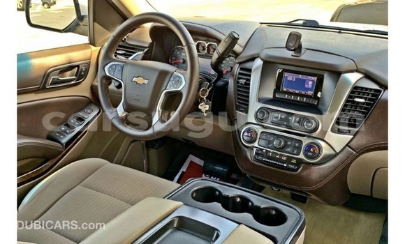 Sayi Imported Chevrolet Tahoe White Mota in Import - Dubai a Burkina Faso Sayi Imported Chevrolet Tahoe White Mota in Import - Dubai a Burkina Faso