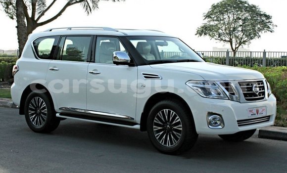 Sayi Imported Nissan Patrol White Mota in Import - Dubai a Burkina Faso Sayi Imported Nissan Patrol White Mota in Import - Dubai a Burkina Faso