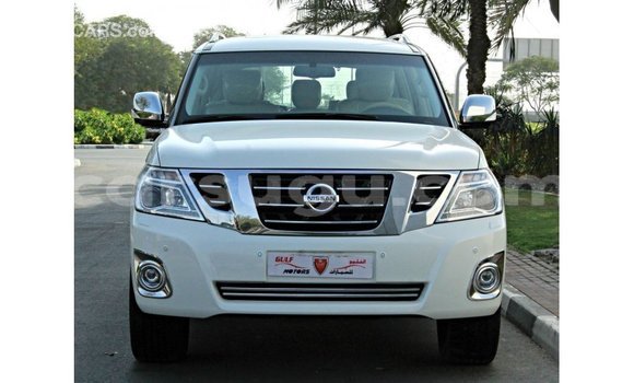 Sayi Imported Nissan Patrol White Mota in Import - Dubai a Burkina Faso Sayi Imported Nissan Patrol White Mota in Import - Dubai a Burkina Faso