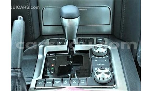 Acheter Import Voiture Toyota Land Cruiser Noir à Import - Dubai, Burkina-Faso Acheter Import Voiture Toyota Land Cruiser Noir à Import - Dubai, Burkina-Faso