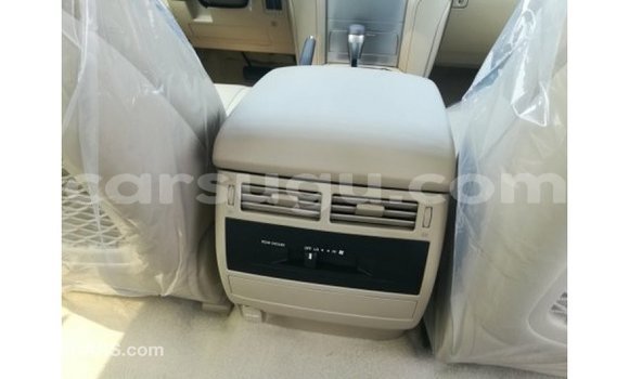 Acheter Import Voiture Toyota Land Cruiser Noir à Import - Dubai, Burkina-Faso Acheter Import Voiture Toyota Land Cruiser Noir à Import - Dubai, Burkina-Faso