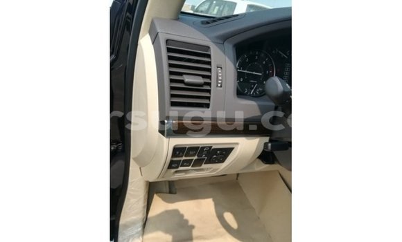 Acheter Import Voiture Toyota Land Cruiser Noir à Import - Dubai, Burkina-Faso Acheter Import Voiture Toyota Land Cruiser Noir à Import - Dubai, Burkina-Faso