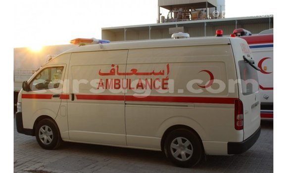 Sayi Imported Toyota Hiace White Mota in Import - Dubai a Burkina Faso Sayi Imported Toyota Hiace White Mota in Import - Dubai a Burkina Faso