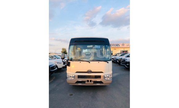 Sayi Imported Toyota Coaster White Mota in Import - Dubai a Burkina Faso Sayi Imported Toyota Coaster White Mota in Import - Dubai a Burkina Faso