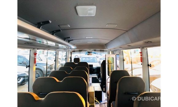 Sayi Imported Toyota Coaster White Mota in Import - Dubai a Burkina Faso Sayi Imported Toyota Coaster White Mota in Import - Dubai a Burkina Faso