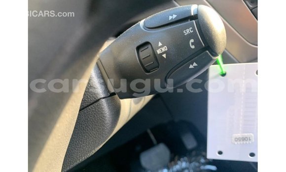 Acheter Import Voiture Peugeot 301 Blanc à Import - Dubai, Burkina-Faso Acheter Import Voiture Peugeot 301 Blanc à Import - Dubai, Burkina-Faso