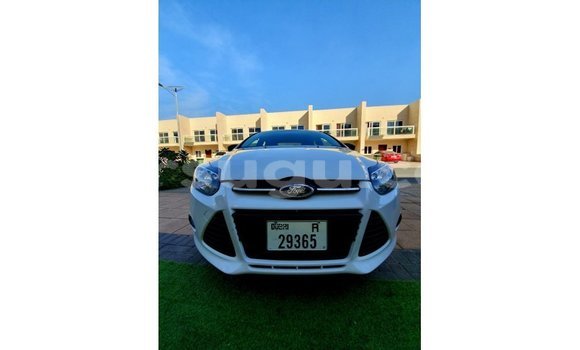 Sayi Imported Ford Focus White Mota in Import - Dubai a Burkina Faso Sayi Imported Ford Focus White Mota in Import - Dubai a Burkina Faso