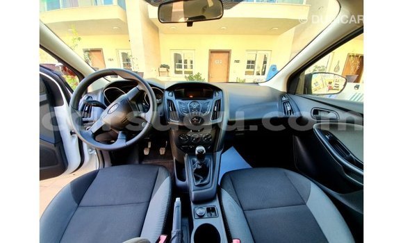 Sayi Imported Ford Focus White Mota in Import - Dubai a Burkina Faso Sayi Imported Ford Focus White Mota in Import - Dubai a Burkina Faso