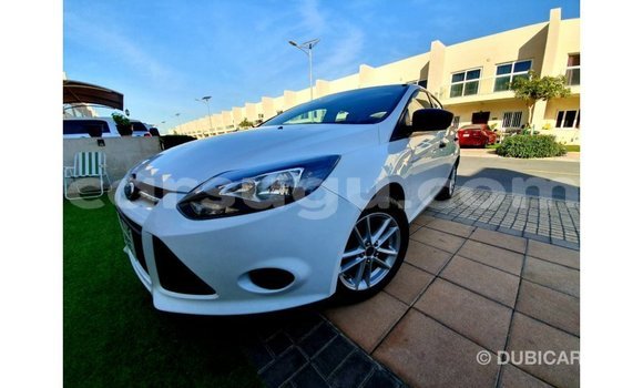 Sayi Imported Ford Focus White Mota in Import - Dubai a Burkina Faso Sayi Imported Ford Focus White Mota in Import - Dubai a Burkina Faso