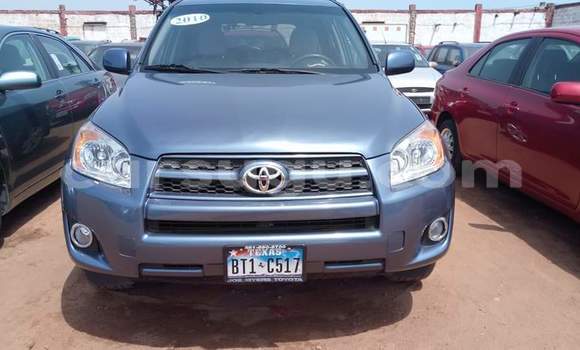 Acheter Neuf Voiture Toyota RAV4 Gris à Ouagadougou au Burkina-Faso Acheter Neuf Voiture Toyota RAV4 Gris à Ouagadougou au Burkina-Faso