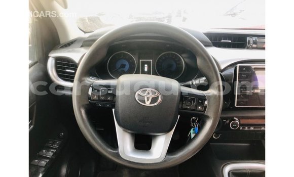 Sayi Imported Toyota Hilux White Mota in Import - Dubai a Burkina Faso Sayi Imported Toyota Hilux White Mota in Import - Dubai a Burkina Faso
