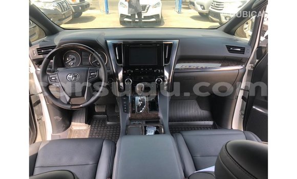 Sayi Imported Toyota Alphard White Mota in Import - Dubai a Burkina Faso Sayi Imported Toyota Alphard White Mota in Import - Dubai a Burkina Faso