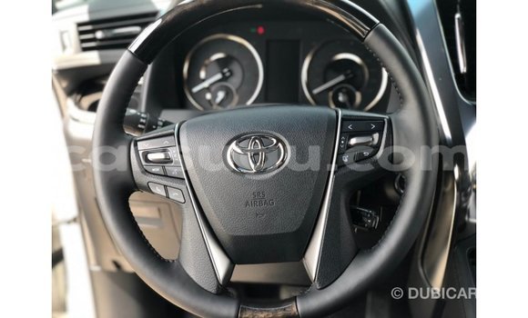 Sayi Imported Toyota Alphard White Mota in Import - Dubai a Burkina Faso Sayi Imported Toyota Alphard White Mota in Import - Dubai a Burkina Faso