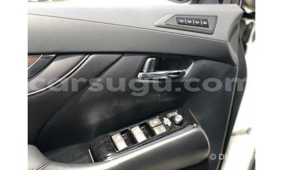 Sayi Imported Toyota Alphard White Mota in Import - Dubai a Burkina Faso Sayi Imported Toyota Alphard White Mota in Import - Dubai a Burkina Faso