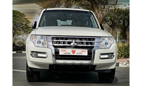 Acheter Import Voiture Mitsubishi Pajero Blanc à Import - Dubai, Burkina-Faso Acheter Import Voiture Mitsubishi Pajero Blanc à Import - Dubai, Burkina-Faso