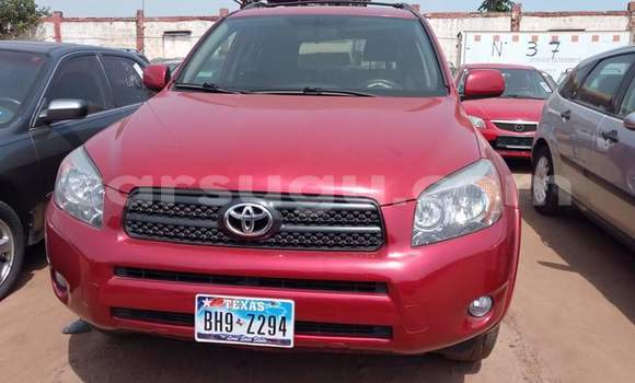 Acheter Occasion Voiture Toyota RAV4 Rouge à Ouagadougou au Burkina-Faso Acheter Occasion Voiture Toyota RAV4 Rouge à Ouagadougou au Burkina-Faso