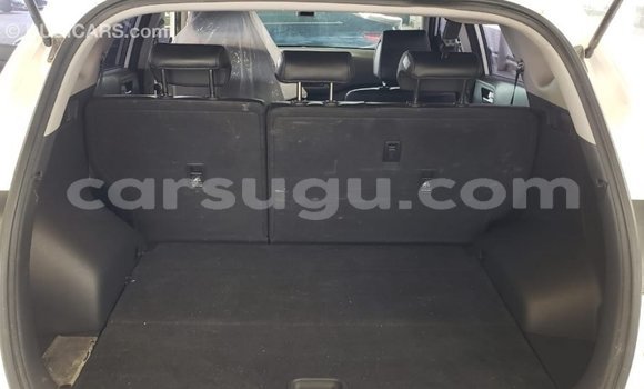 Sayi Imported Hyundai Tucson White Mota in Import - Dubai a Burkina Faso Sayi Imported Hyundai Tucson White Mota in Import - Dubai a Burkina Faso
