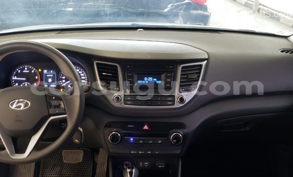 Sayi Imported Hyundai Tucson White Mota in Import - Dubai a Burkina Faso Sayi Imported Hyundai Tucson White Mota in Import - Dubai a Burkina Faso