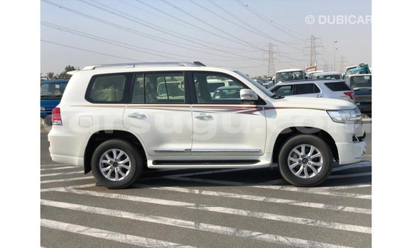 Buy Import Toyota Land Cruiser White Car in Import - Dubai in Burkina Faso Buy Import Toyota Land Cruiser White Car in Import - Dubai in Burkina Faso