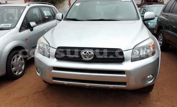 Acheter Occasion Voiture Toyota RAV4 Gris à Ouagadougou au Burkina-Faso Acheter Occasion Voiture Toyota RAV4 Gris à Ouagadougou au Burkina-Faso