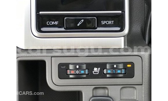 Sayi Imported Toyota Prado White Mota in Import - Dubai a Burkina Faso Sayi Imported Toyota Prado White Mota in Import - Dubai a Burkina Faso