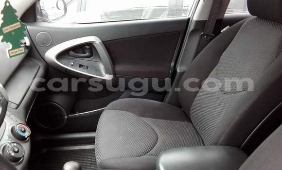 Acheter Occasion Voiture Toyota RAV4 Gris à Ouagadougou, Burkina-Faso Acheter Occasion Voiture Toyota RAV4 Gris à Ouagadougou, Burkina-Faso