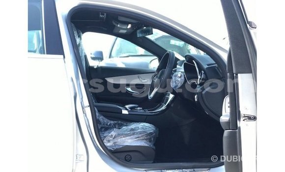 Sayi Imported Mercedes-Benz 200 Sauran Mota in Import - Dubai a Burkina Faso Sayi Imported Mercedes-Benz 200 Sauran Mota in Import - Dubai a Burkina Faso